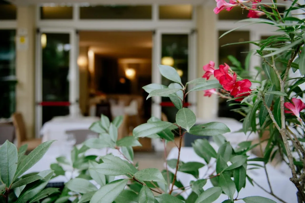 Maison Hotel Lalla Cesenatico