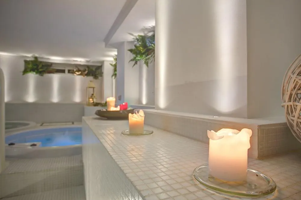 Maison Hotel Lalla Cesenatico 4*,